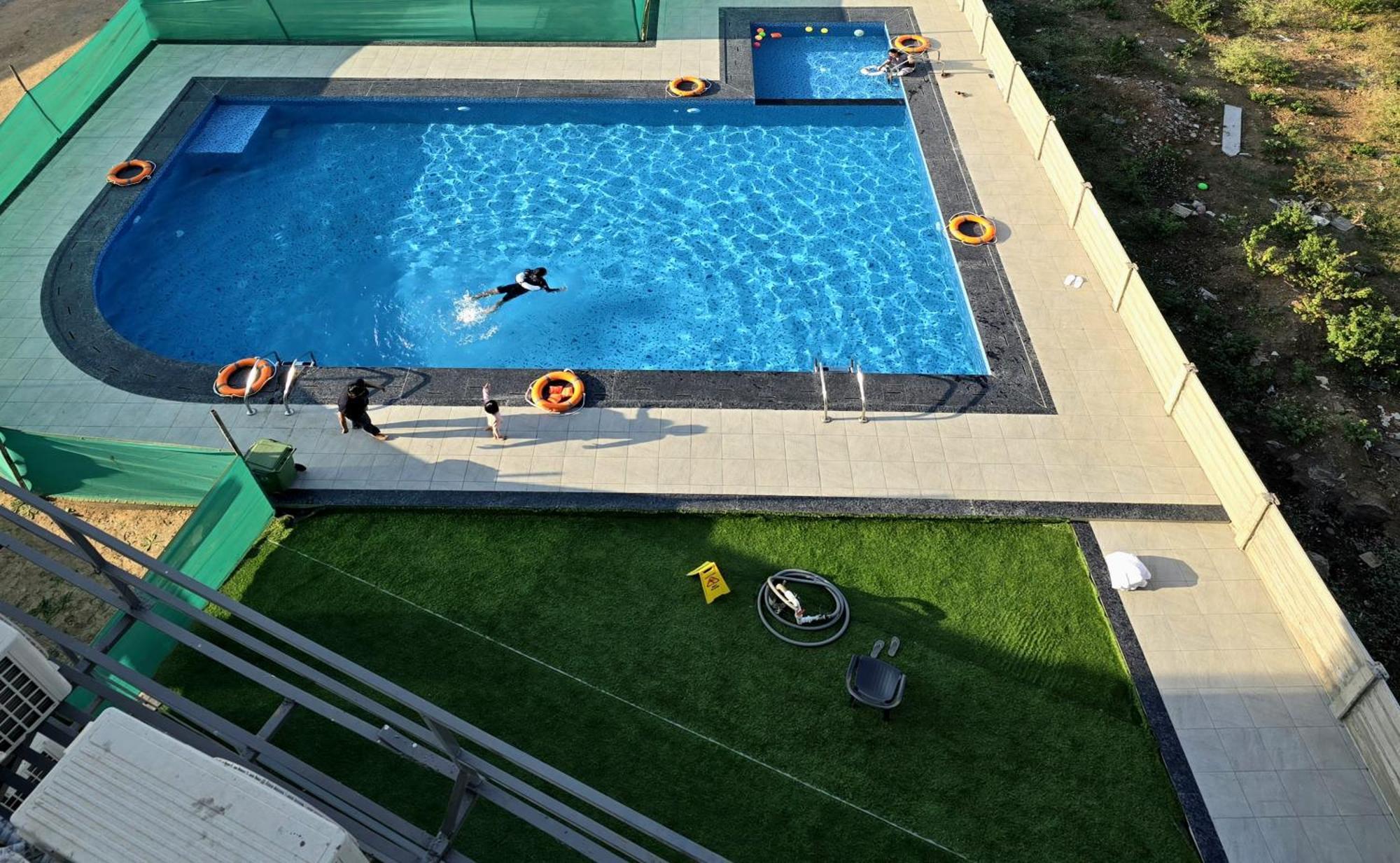 The Scenic Unity Hotell Garudeshwar Exteriör bild